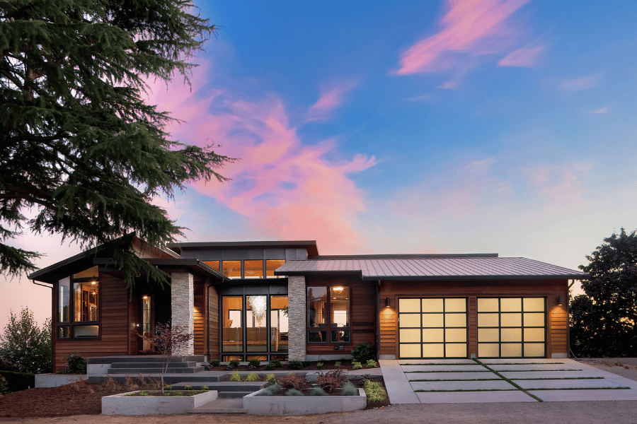 beautiful turnkey luxury property that is move in ready